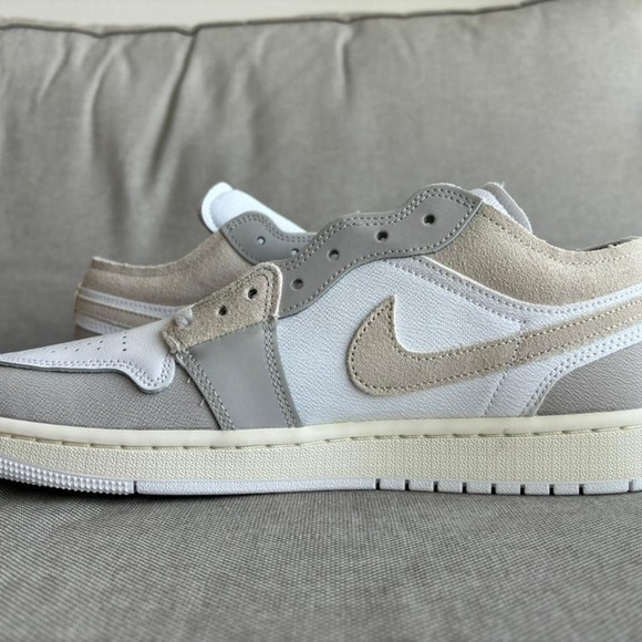 Nike Air Jordan 1 Low SE Craft Shoes (Inside out tech grey) - Picture 3 of 10